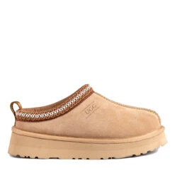 UGG Supreme Tash Platform Slippers -Ugg 1 37ba5e31 b828 455d 9044 66121888ae85