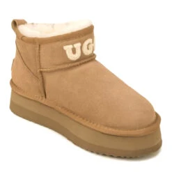 Premium Mini Logo Ugg Boots -Ugg 3 d8c0459e ca36 4e82 8934 15ea283ea68d