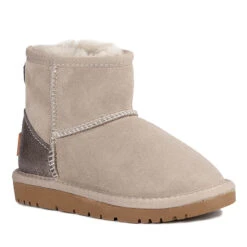 UGG Kids Mini Boots -Ugg 4 beb5caff 38e5 41cf 93f0 c140aa7f959c