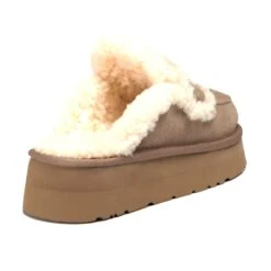 UGG Chloe Fluffy Platform Scuff -Ugg 5088