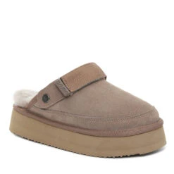 UGG Clogg Wool Platform Scuff -Ugg ab3 b61be452 31f0 46e4 bf5a f1cc1744deee