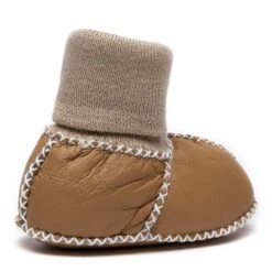 Ugg -Ugg baby hailey boots with warmer 550791