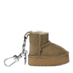 UGG Supreme Boots Keyring -Ugg br1 cb367dc3 a039 43c3 a3a8 4d86838445b2