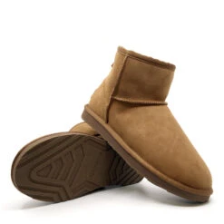 UGG Rence Mini Boots 31 UGG Rence Mini Boots -Ugg c5 b2abac0f d40e 41ea bded 4707eadbc9fa