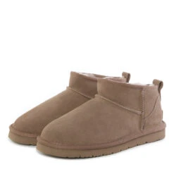 UGG Mini Atasha Boots -Ugg cb4 46cb52fd 924c 4fc9 aa5f 4e793f8195b0