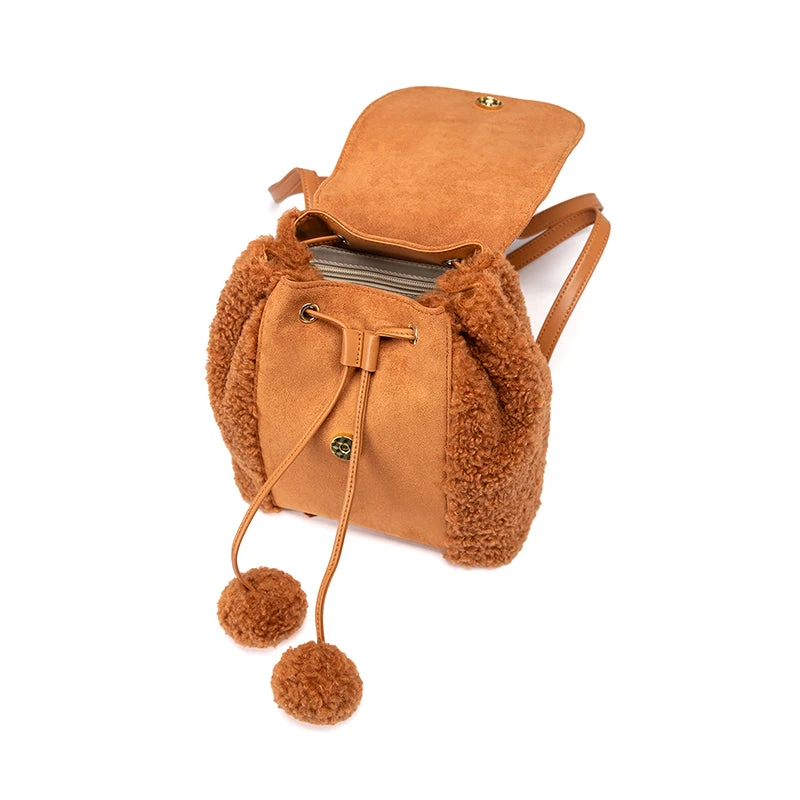UGG Premium Backpack Pom 4 UGG Premium Backpack Pom - Image 2