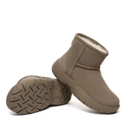 UGG Mini Adventure Boots 21 UGG Mini Adventure Boots -Ugg cc5