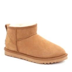 UGG Mini Louize Boots -Ugg chest02 ab05df93 87ff 459c 981f 28a853710efb