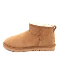 UGG Mini Louize Boots -Ugg chest04 98bc8c4e 2be2 4707 a712 2d2f35d27fbb