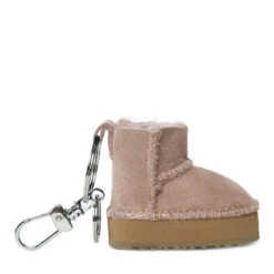 UGG Supreme Boots Keyring -Ugg dp1 963bc76e 8c13 4f96 965f e2df20e4bf81