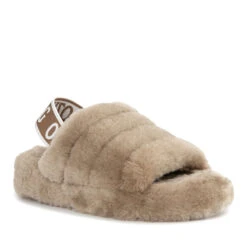UGG Premium Kids Fluffy Sandals -Ugg h4 5c6caaf2 60a7 4218 b62a e06daf2781db