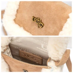 UGG Premium Phone Fluffy Bag -Ugg lf3 5a42ef11 6ab9 46da 832a 0485179163e4