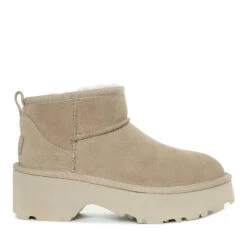 UGG Premium Heights Boots -Ugg m1 833bddb1 2c13 4548 af60 e9affc676ca0