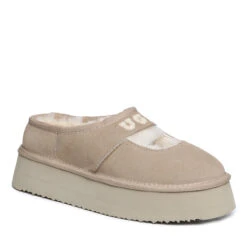 UGG Ultimate Log Platform Slippers -Ugg m3 9b726b5b f8d4 406a b98b 2d1d1be19d30