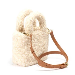 UGG Premium Mini Fluffy Bag -Ugg n2 f0c9450c 8ead 4b26 b864 e9e2f7f91ba8