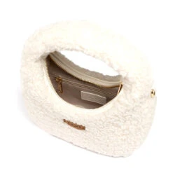 UGG Premium Fluffy Handbag -Ugg n3 69810b61 c5f3 4a96 a84a 976d96dbf77c