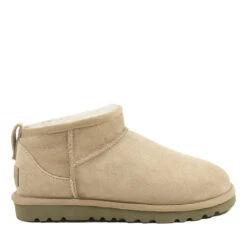 UGG Premium Mini Trish Boots 32 UGG Premium Mini Trish Boots -Ugg s1 ba48d44d 3b6c 49c0 92c2 1aa689556f47