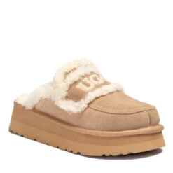UGG Chloe Fluffy Platform Scuff -Ugg s3 43b261a7 1582 423d b834 73fa00eac71f