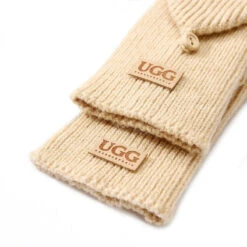 UGG Two Way Unisex Gloves 30 UGG Two Way Unisex Gloves -Ugg s4 5f4c2303 5d53 4972 a953 ca73a54ef148