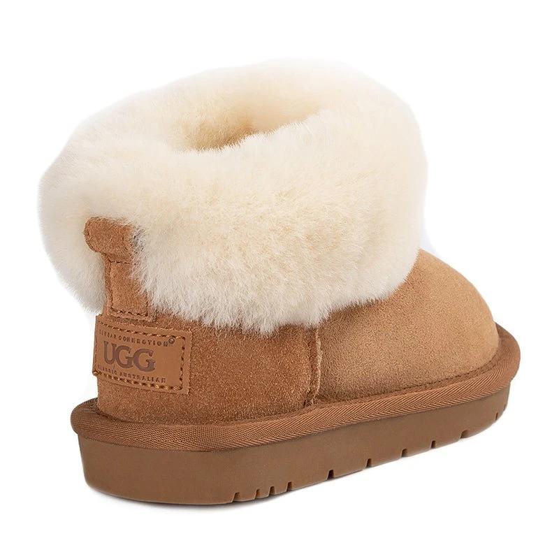 UGG Kid's Mini Classic Fluff Boots 15 UGG Kid's Mini Classic Fluff Boots - Image 13