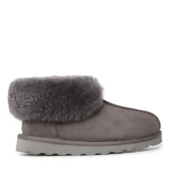 UGG Platinum Collar Slippers 32 UGG Platinum Collar Slippers -Ugg ugg platinum collar slippers 843000