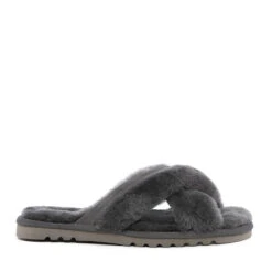 UGG Reggie Crossover Slides -Ugg ugg reggie crossover slides 110829