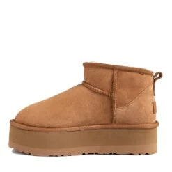 UGG Ultra Mini Classic Supreme Platform -Ugg ugg ultra mini classic supreme platform 400450